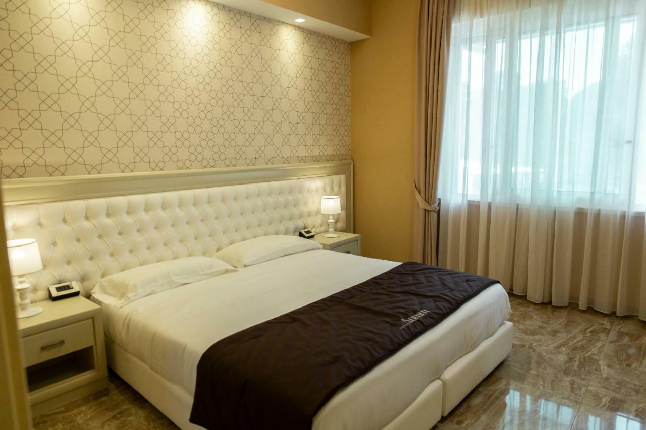 Aurum Suites เปสการา ภายนอก รูปภาพ