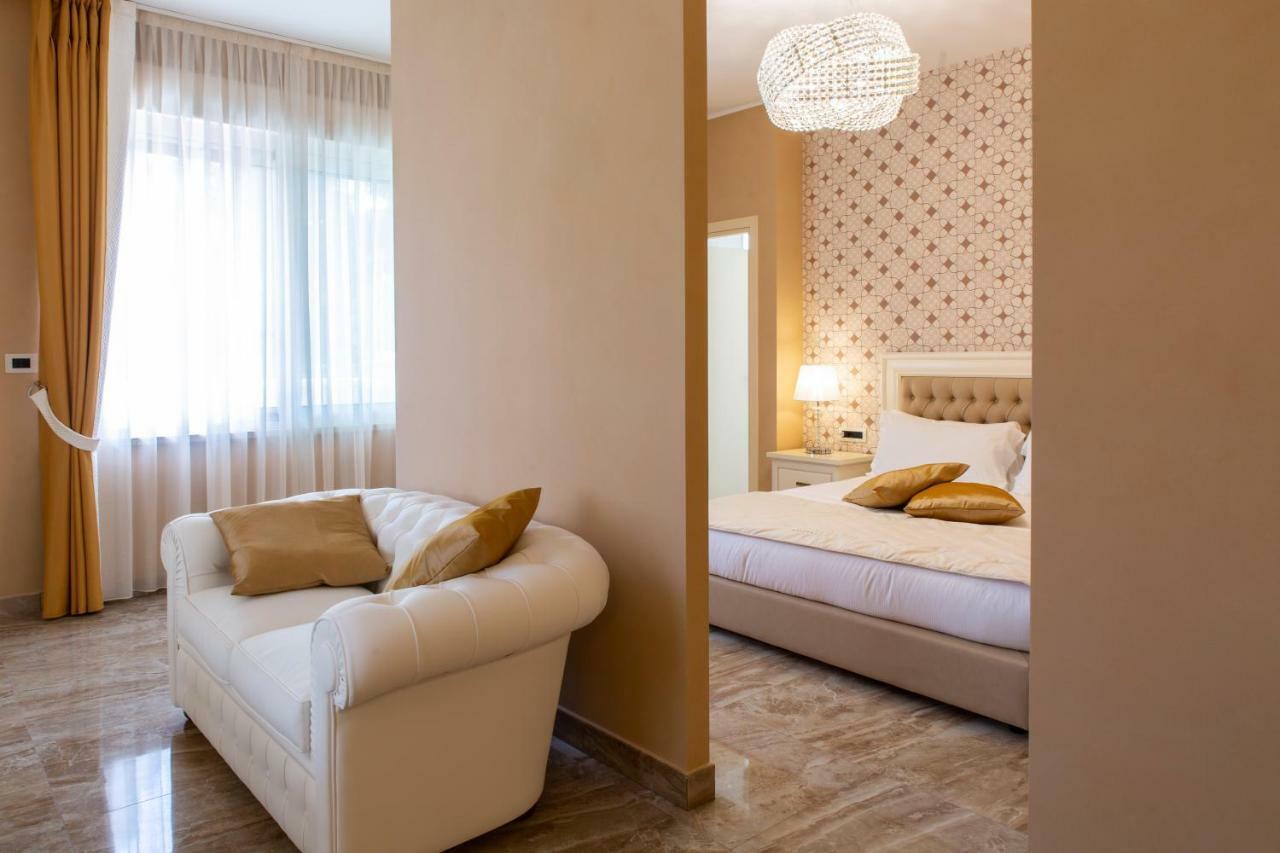 Aurum Suites เปสการา ภายนอก รูปภาพ