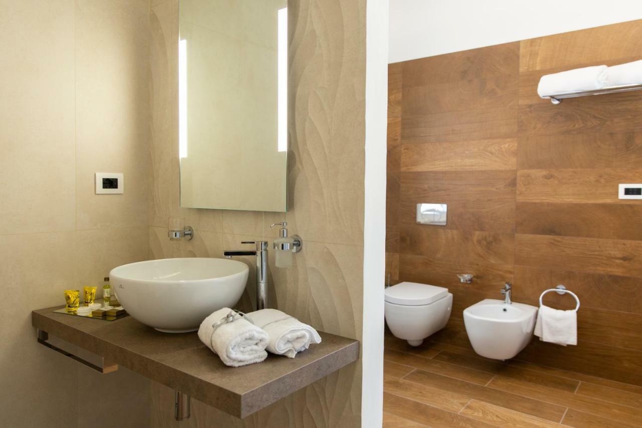 Aurum Suites เปสการา ภายนอก รูปภาพ